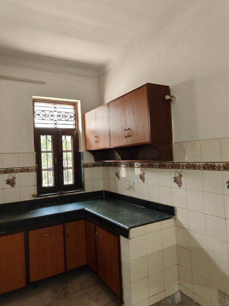 Kitchen, rwa-apartments-sector-47 3 Bedroom 200 Sq.Ft. Builder Floor In Sector 47 Noida 8789261