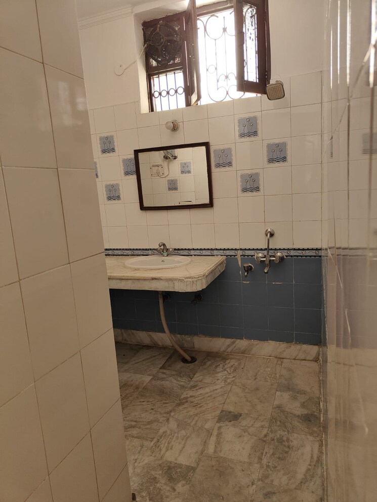 Kitchen, rwa-apartments-sector-47 3 Bedroom 200 Sq.Ft. Builder Floor In Sector 47 Noida 8789261