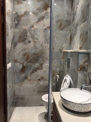 Bathroom in 3 BHK Apartment at DLF Pink Town House, Dlf City Phase 3 – for Rent
