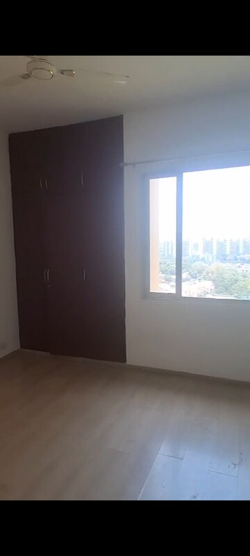 Room in 3 BHK Apartment at Ireo Uptown, Sector 66 – for Rent