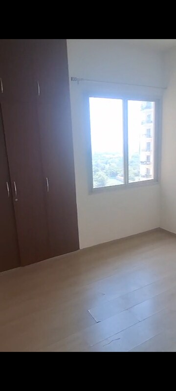 Room in 3 BHK Apartment at Ireo Uptown, Sector 66 – for Rent