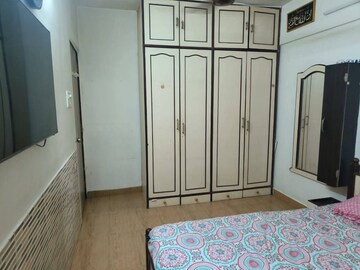 Bedroom in 3 BHK Apartment at Surbhi CHS Andheri West, Andheri West – for Rent