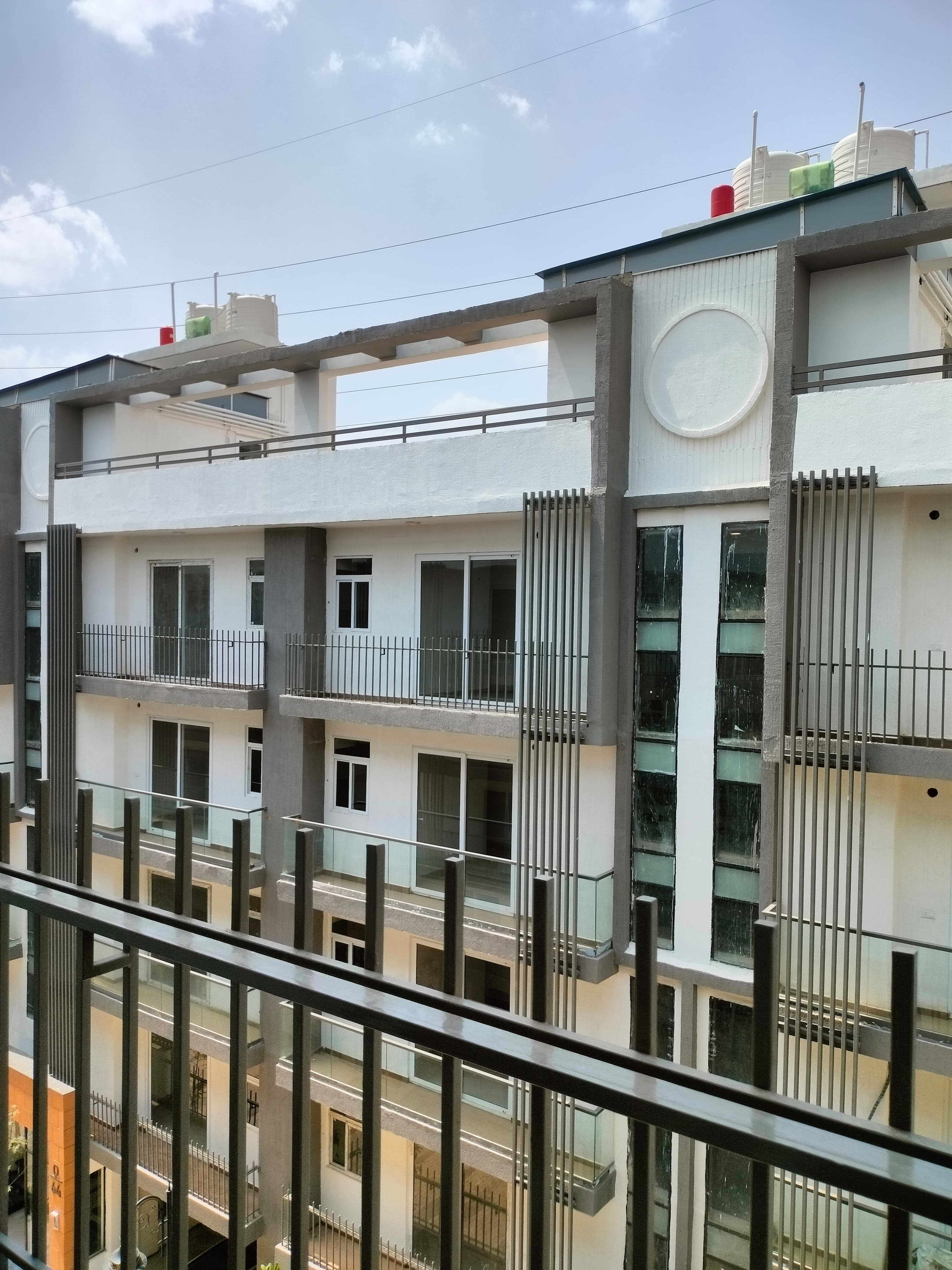 2.5 BHK Apartment For Rent in Smart World Gems