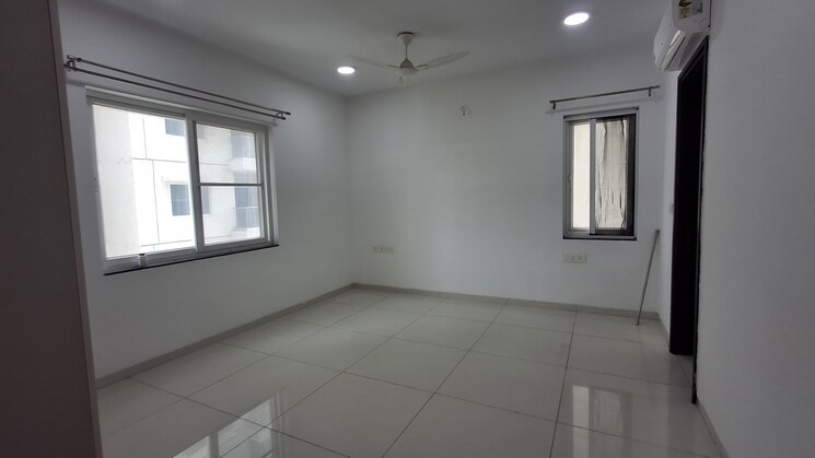Room, jayabheri-the-summit 3 Bedroom 2075 Sq.Ft. Apartment In Narsingi Hyderabad 8789302