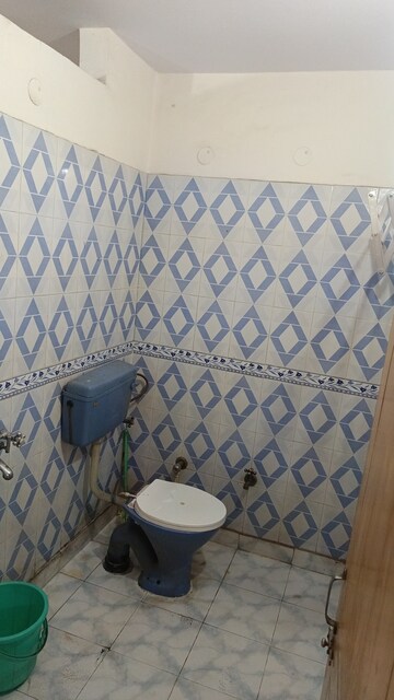 Bathroom in 2 BHK Builder Floor at Patel Nagar – for Rent