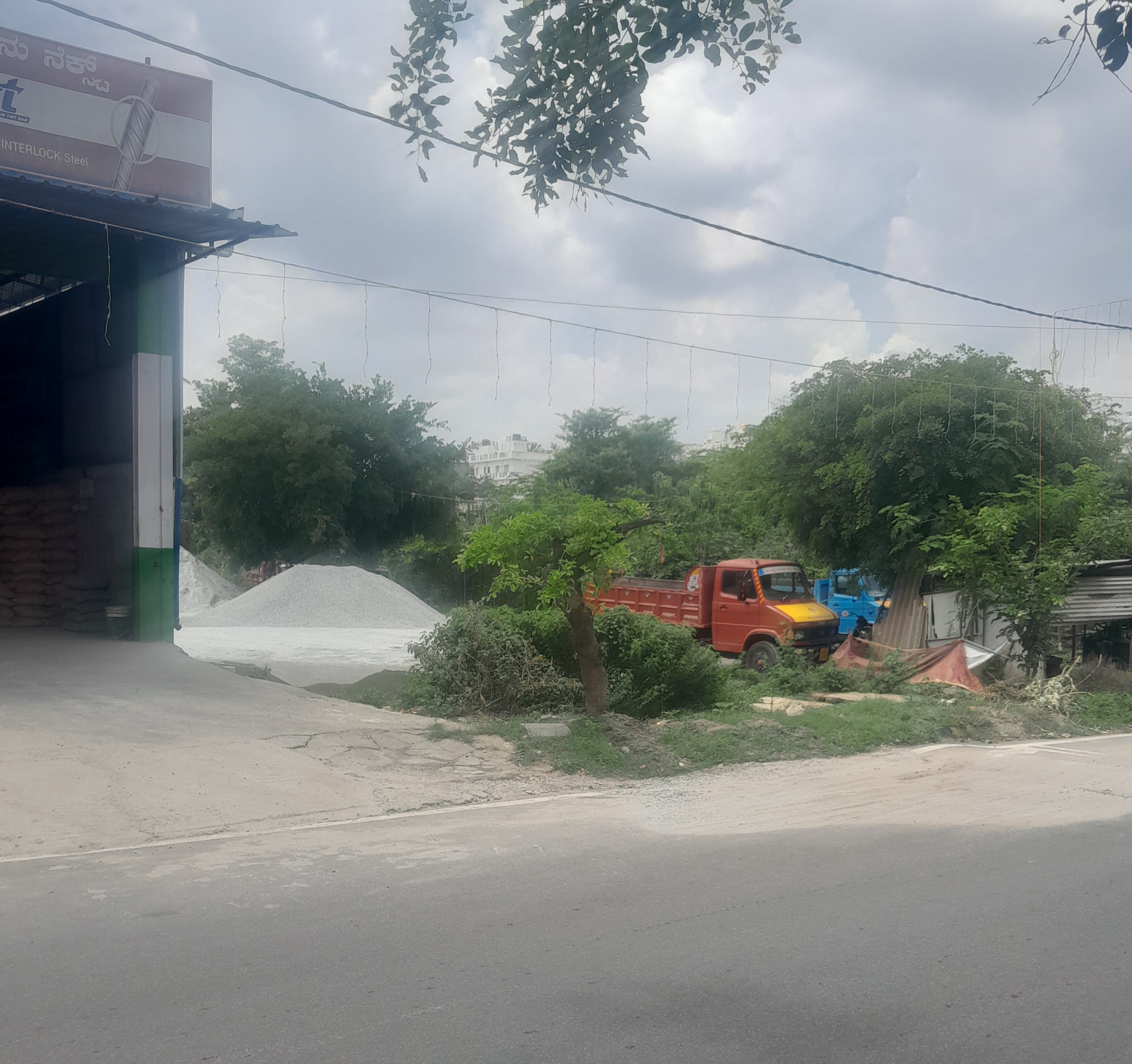 Land For Sale in Vishweshwaraiah Layout