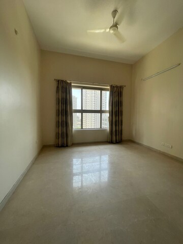 Room in 3 BHK Apartment at Nahar Camellia Apartment, Chandivali – for Rent