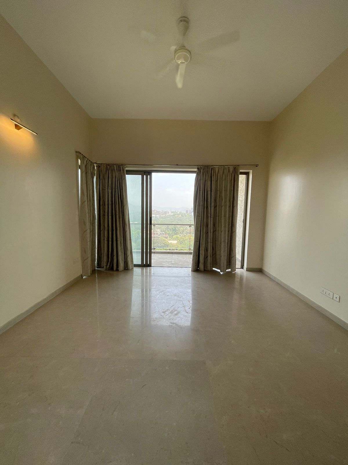 3 BHK + Pooja Room,Servant Room 1425 Sq.Ft. Apartment in Nahar Camellia Apartment