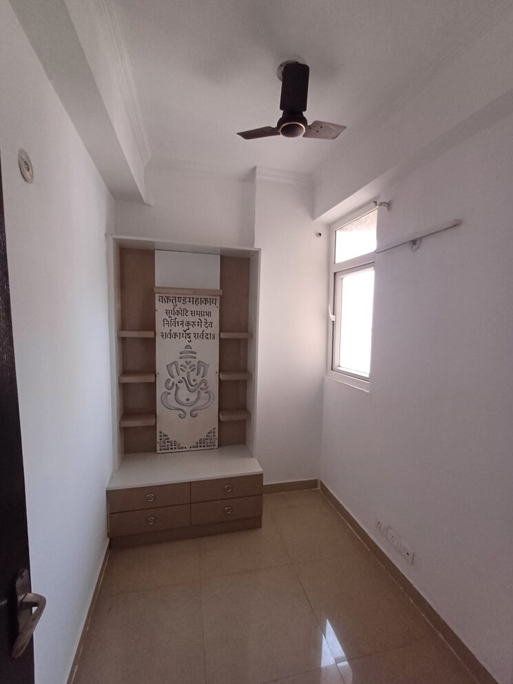 Room, amrapali-crystal-homes 4 Bedroom 2140 Sq.Ft. Apartment In Sector 76 Noida 8789364