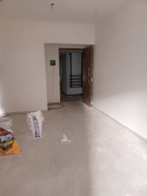 Room in 3 BHK Apartment at Gautam Ashirwad, Naupada – for Sale