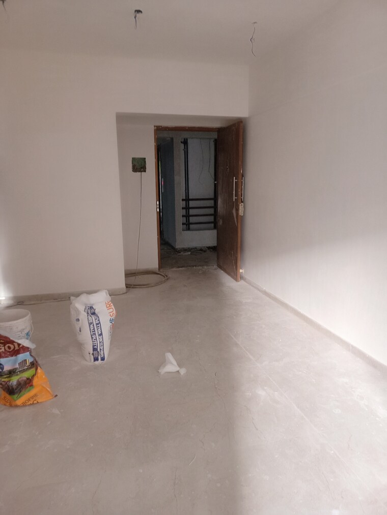 Room, gautam-ashirwad 3 Bedroom 1200 Sq.Ft. Apartment In Naupada Thane 8789380