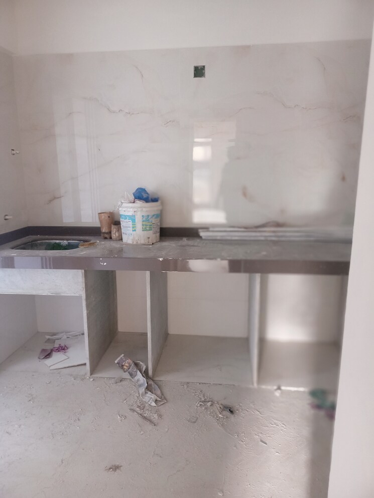 Bathroom, gautam-ashirwad 3 Bedroom 1200 Sq.Ft. Apartment In Naupada Thane 8789380