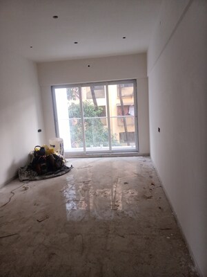 Room in 3 BHK Apartment at Gautam Ashirwad, Naupada – for Sale