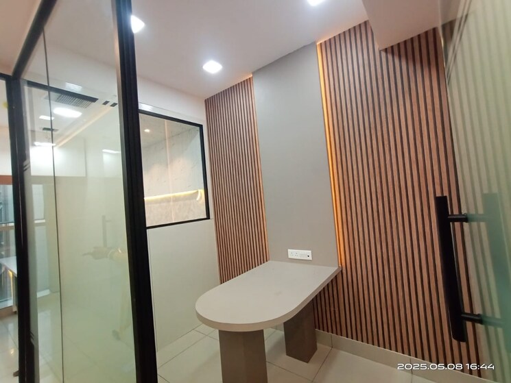 Team Area, new town Commercial Office Space 588 Sq.Ft. In New Town Kolkata 8789399