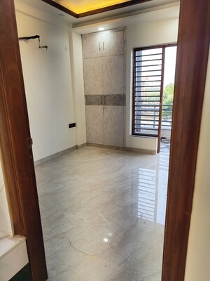 Room in 3 BHK Builder Floor at Soha Neal City, Sector 98 – for Sale