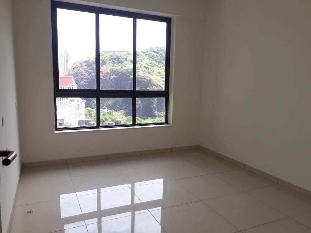 3 BHK + Pooja Room,Servant Room Apartment For Rent in Shapoorji Pallonji Vicinia