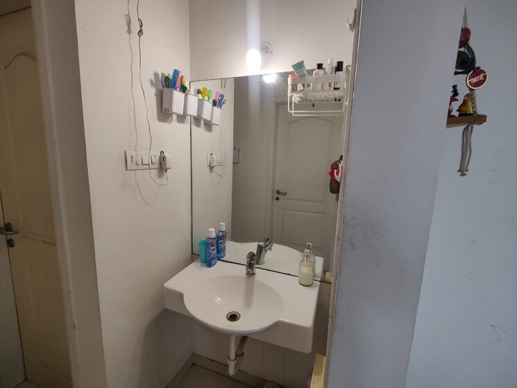 Bathroom, kumar-pinakin 2 Bedroom 1062 Sq.Ft. Apartment In Baner Pune 8789419