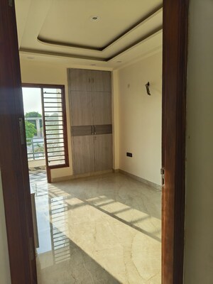 Room in 3 BHK Builder Floor at Soha Neal City, Sector 98 – for Sale
