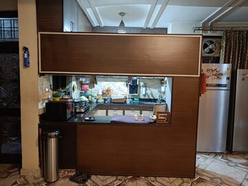 Furnished Amenities in 4 BHK Builder Floor at Madhavpuram – for Sale