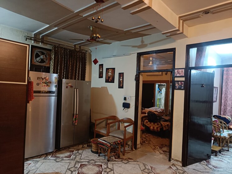 Living Room, madhavpuram 4 Bedroom 180 Sq.Yd. Builder Floor In Madhavpuram Meerut 8789435