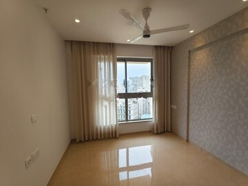 Room in 2 BHK Apartment at Hiranandani Highland, Powai – for Rent