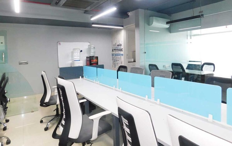 Team Area, lig colony Commercial Office Space 1700 Sq.Ft. In Lig Colony Indore 8789454