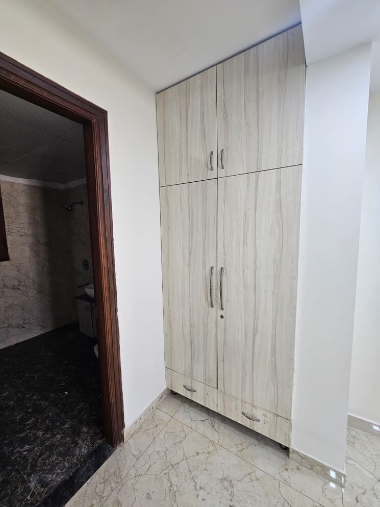 Room, sushant-lok-3 3 Bedroom 300 Sq.Yd. Builder Floor In Sector 57 Gurgaon 8789476