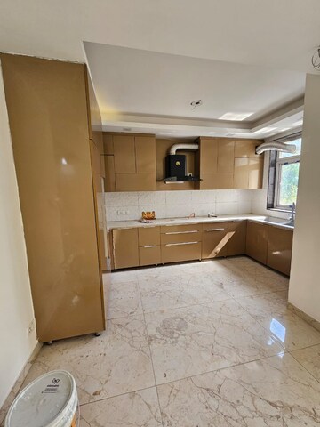 Kitchen in 3 BHK Builder Floor at Sushant Lok 3, Sector 57 – for Rent