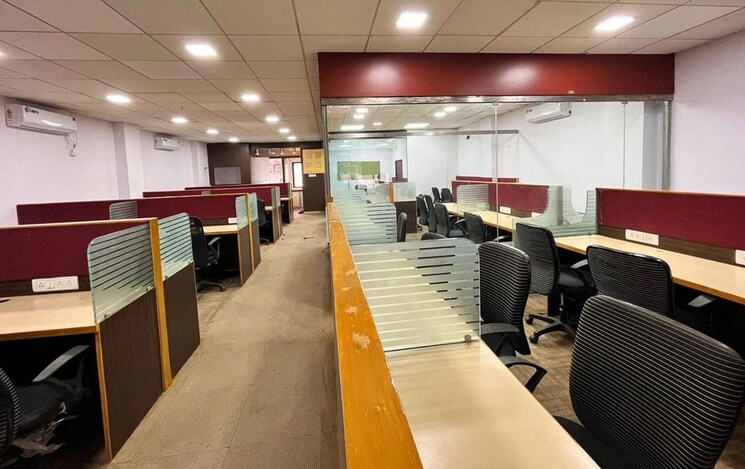  Parking, lig colony Commercial Office Space 1800 Sq.Ft. In Lig Colony Indore 8789466
