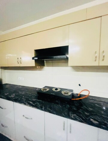 Kitchen in 4 BHK Builder Floor at Sector 46 – for Rent