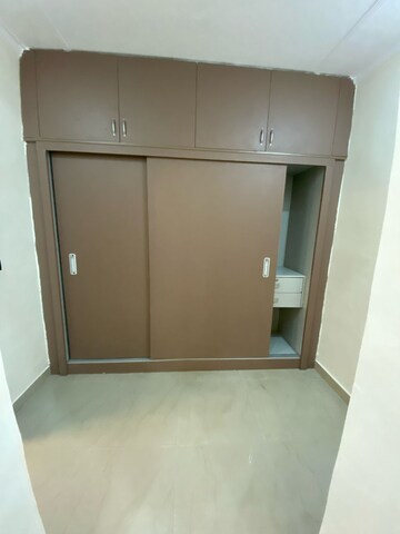 Furnished Amenities in 3 BHK Builder Floor at Sushant Lok 2, Sector 57 – for Sale