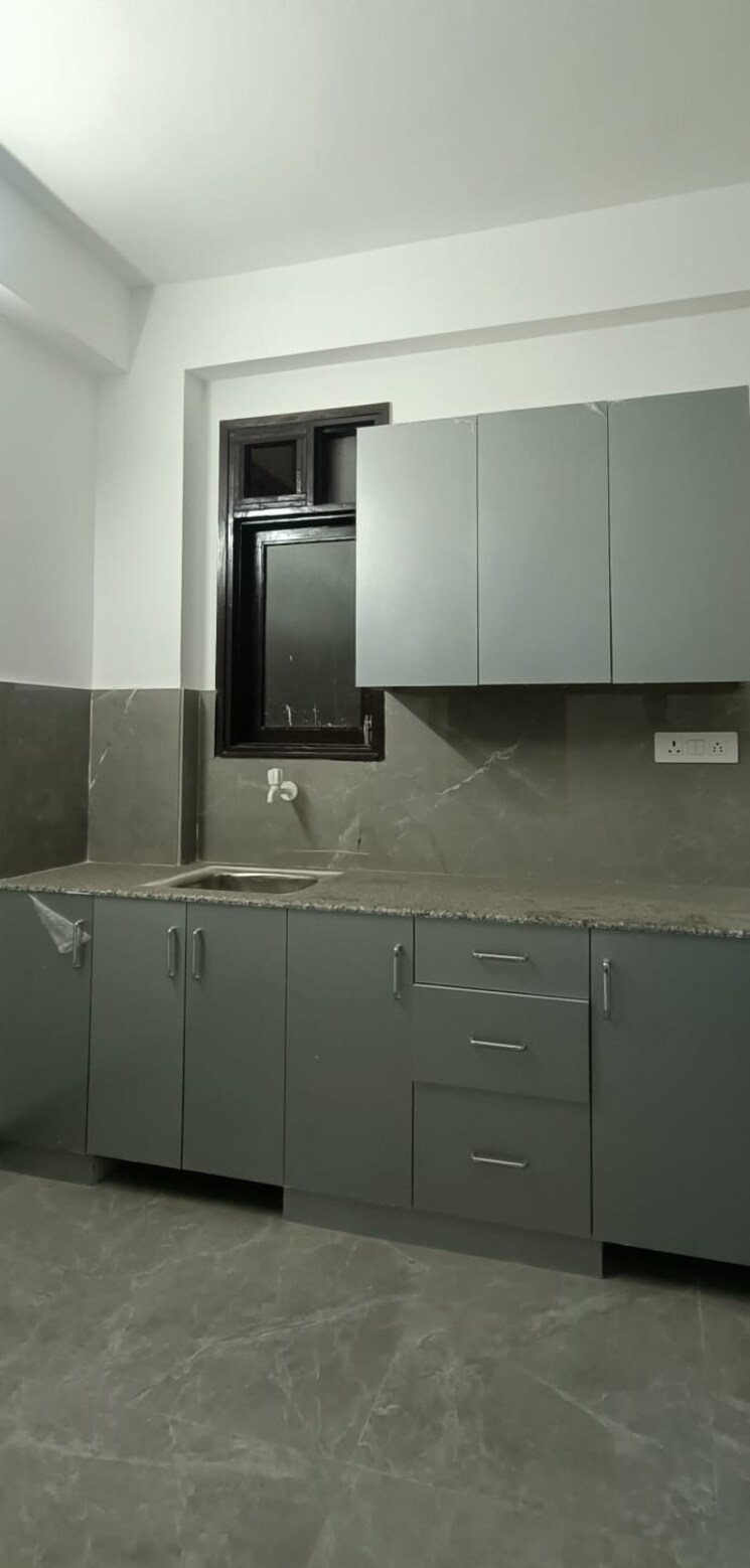 Kitchen, hargobind enclave 2 Bedroom 800 Sq.Ft. Builder Floor In Hargobind Enclave Delhi 8789501