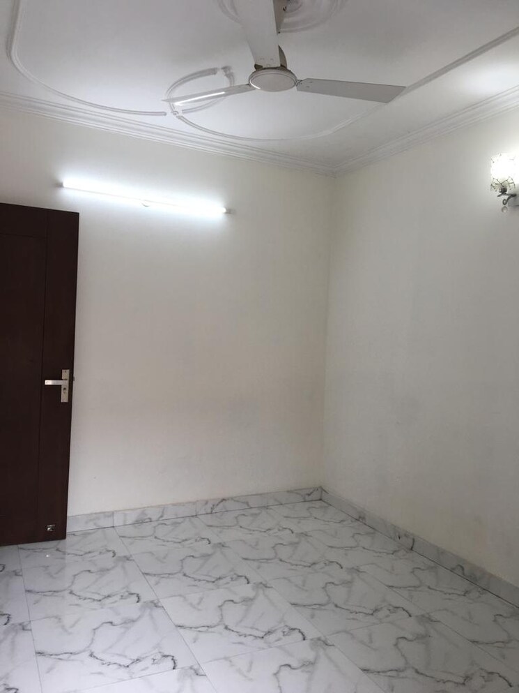 Room, hargobind enclave 2 Bedroom 800 Sq.Ft. Builder Floor In Hargobind Enclave Delhi 8789501