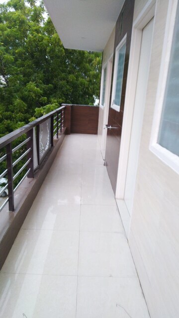 Balcony in 3 BHK Builder Floor at Palam Vihar – for Rent