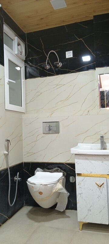 Bathroom in 3 BHK Builder Floor at Gms Road – for Sale
