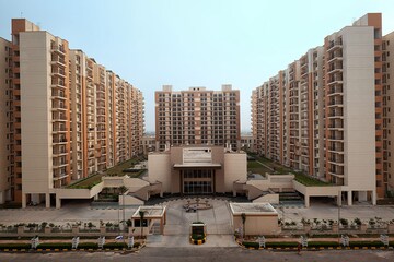 2 BHK Apartment For Sale in Klj Platinum Floors, Sector 77