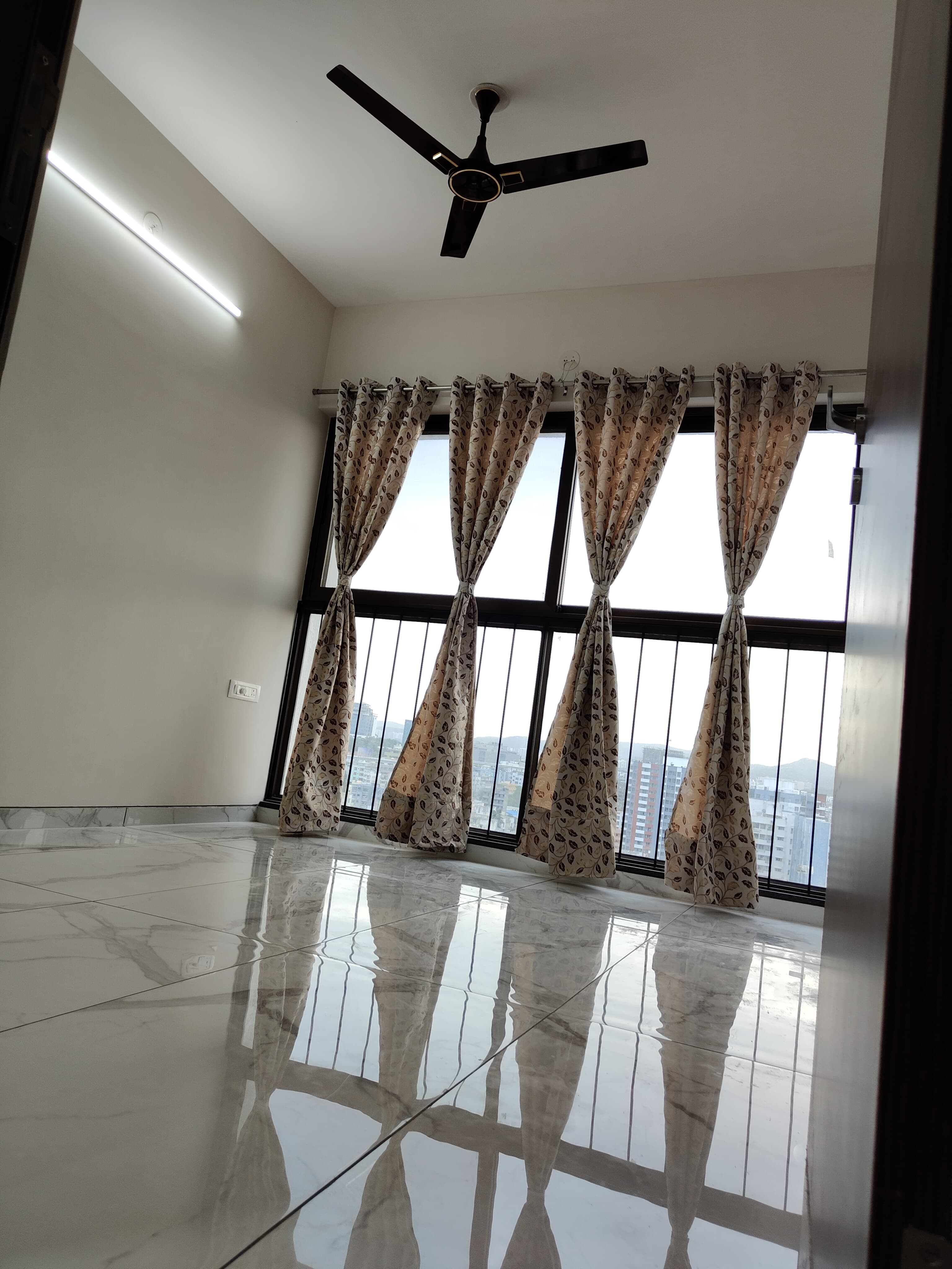 3 BHK + Pooja Room Apartment For Rent in Rahul Aston