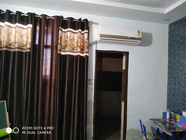 Room, patiala road 3 Bedroom 1600 Sq.Ft. Builder Floor In Patiala Road Zirakpur 8789535