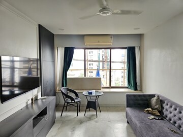 Master Bedroom in 2 BHK Apartment at Paschim Apartments, Dadar West – for Rent