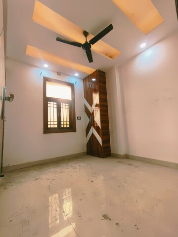 Bedroom in 2 BHK Builder Floor at Dwarka Mor – for Rent