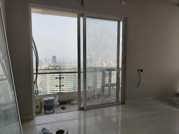 Room in 3 BHK Apartment at Indiabulls Sky Forest, Lower Parel – for Rent