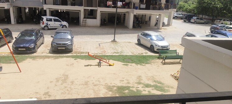  Parking, amolik-sankalp 3 Bedroom 851 Sq.Ft. Apartment In Sector 85 Faridabad 8789638