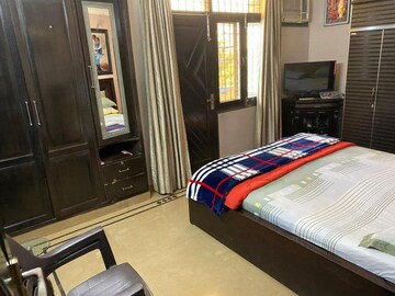 Bedroom in 2 BHK Builder Floor at Malviya Nagar – for Rent