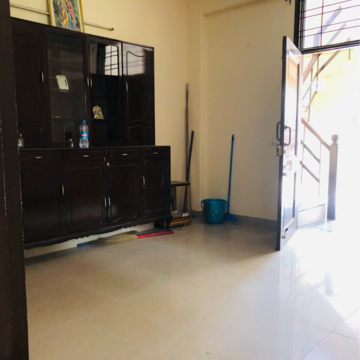 Room in 2.5 BHK Villa at Sector 21 – for Rent