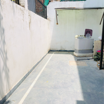 Balcony in 2.5 BHK Villa at Sector 21 – for Rent