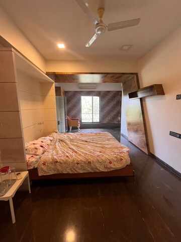 Bedroom in 3 BHK Apartment at Nariman Point – for Rent