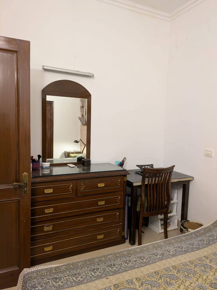 Bedroom, malviya nagar 3 Bedroom 1500 Sq.Ft. Builder Floor In Malviya Nagar Delhi 8789701