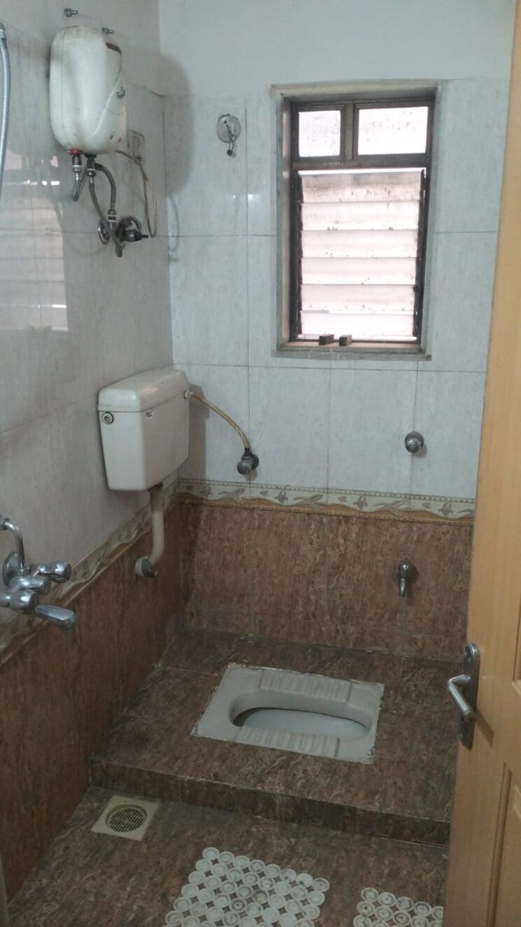 Bathroom, concrete-sai-swar 2 Bedroom 1000 Sq.Ft. Apartment In Kharghar Navi Mumbai 8789703