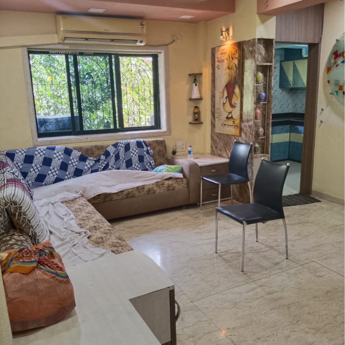 3 BHK 1100 Sq.Ft. Apartment in Laxmi Niwas Dadar