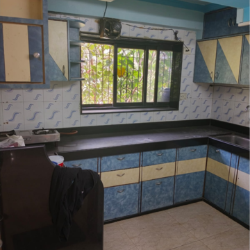 Bedroom in 3 BHK Apartment at Laxmi Niwas Dadar, Mb Kowli Wadi – for Rent